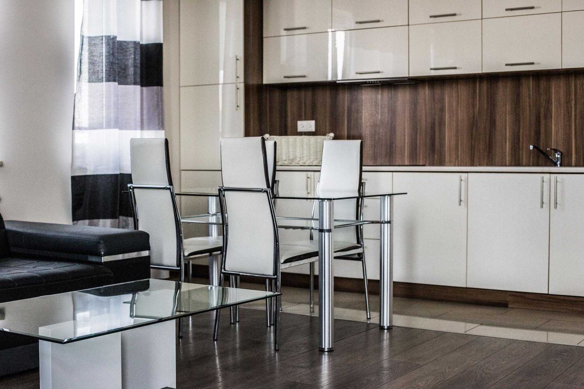 Senator Warsaw Apartments エクステリア 写真