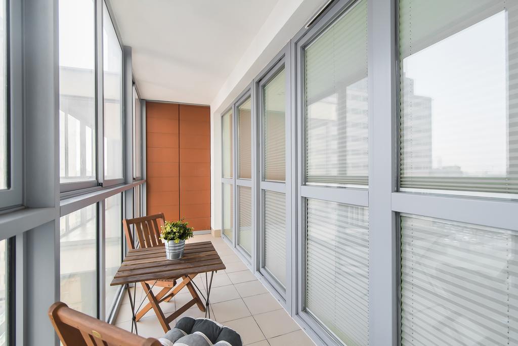 Senator Warsaw Apartments エクステリア 写真